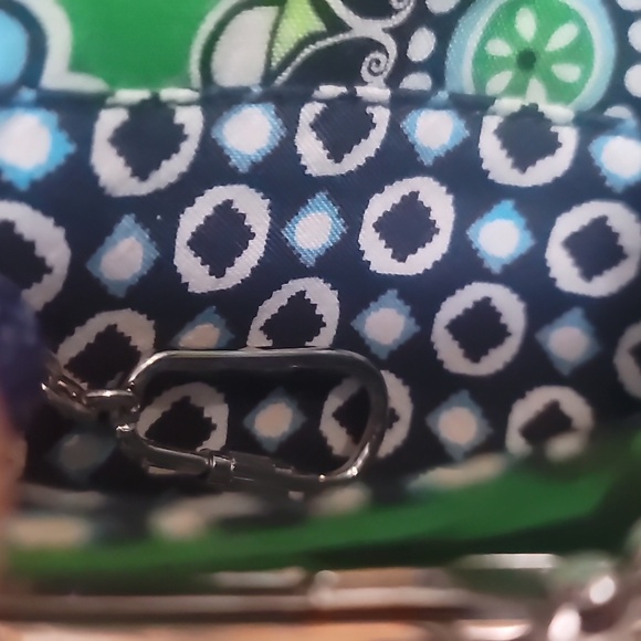 VERA BRADLEY retired rare cupcake blue green medallions wallet - Picture 5 of 8